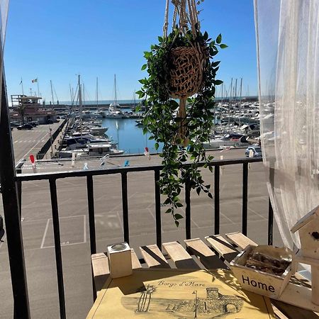 Borgo Damare Nettuno Vista Mare Lägenhet Exteriör bild