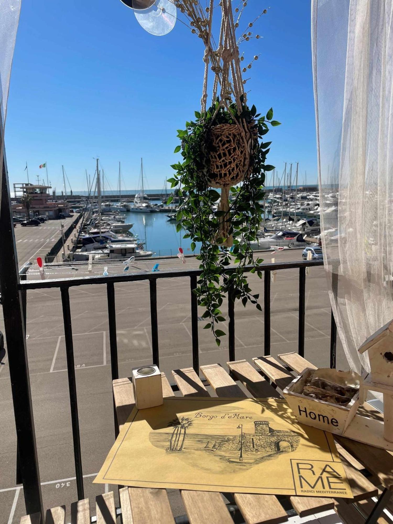 Borgo Damare Nettuno Vista Mare Lägenhet Exteriör bild
